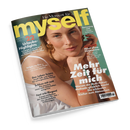Titelbild der Zeitschrift „myself“, Ausgabe Juli/August 2024. Im Mittelpunkt eine weiblich gelesene Person mit heller Haut, goldenen Ohrringen, Halskette und weißem Trägertop vor türkisfarbenem Hintergrund. Text auf dem Cover u. a.: „Mehr Zeit für mich“, „22 Urlaubs-Highlights“, „Haut ohne Hitzestress“, „Relight my fire“, „Das Leben feiern“, „Fast wie fliegen!“ und „Schluss mit nett“.