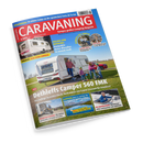 Titelbild der Zeitschrift „CARAVANING“, Ausgabe 6/2025. Im oberen Bereich roter Balken mit weißem Schriftzug „CARAVANING – Europas größtes Camping-Magazin“. Hauptmotiv zeigt einen weißen Wohnwagen „Dethleffs Camper 560 FMK“ auf einer Wiese mit einer erwachsenen Person und zwei Kindern. Weitere Textbausteine: „Feeling und Novaline: Kompakte Reise-Klassiker im neuen Look“, „Transportcaravans: Alle Marken und Modelle mit Daten & Preisen“, „DIY-Reparaturen“.