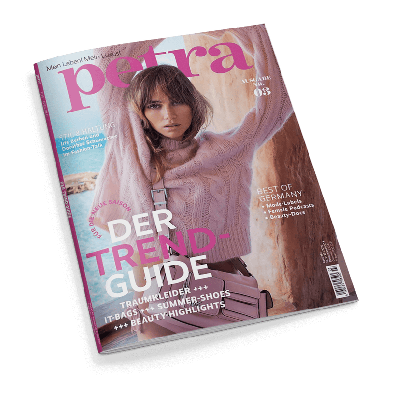 Petra Magazin, Ausgabe 03. Cover: Frau in rosa Strickpullover mit rosa Tasche, Schlagzeile Der Trend-Guide.