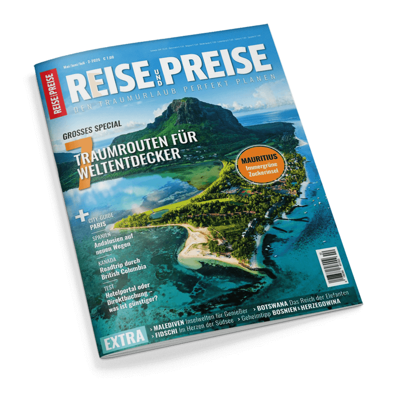 Cover des Magazins Reise & Preise mit einer Luftaufnahme einer tropischen Insel und der Schlagzeile 7 Traumrouten für Weltentdecker.